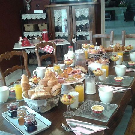 La Gerbaudiere Chambres&Table D Hotes Proche Mont Saint Michel Cuisine Maison Notre-Dame-du-Touchet エクステリア 写真