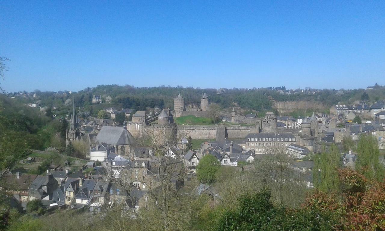 La Gerbaudiere Chambres&Table D Hotes Proche Mont Saint Michel Cuisine Maison Notre-Dame-du-Touchet エクステリア 写真